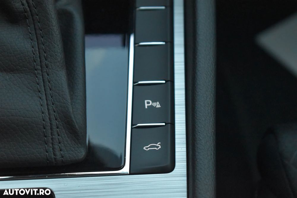 Skoda Superb Combi 2.0 TDI DSG Ambition - 35