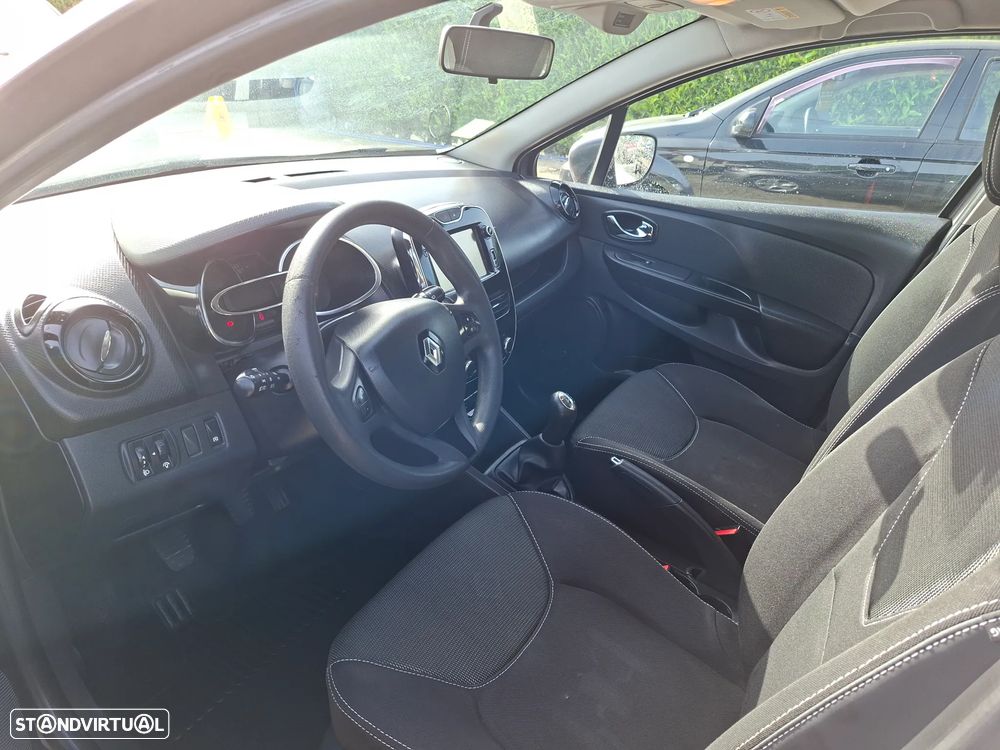 Renault Clio - 7