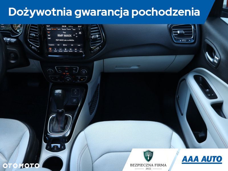 Jeep Compass - 10
