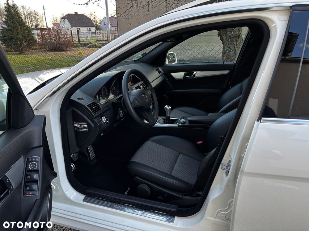 Mercedes-Benz Klasa C 180 Kompressor Avantgarde - 9