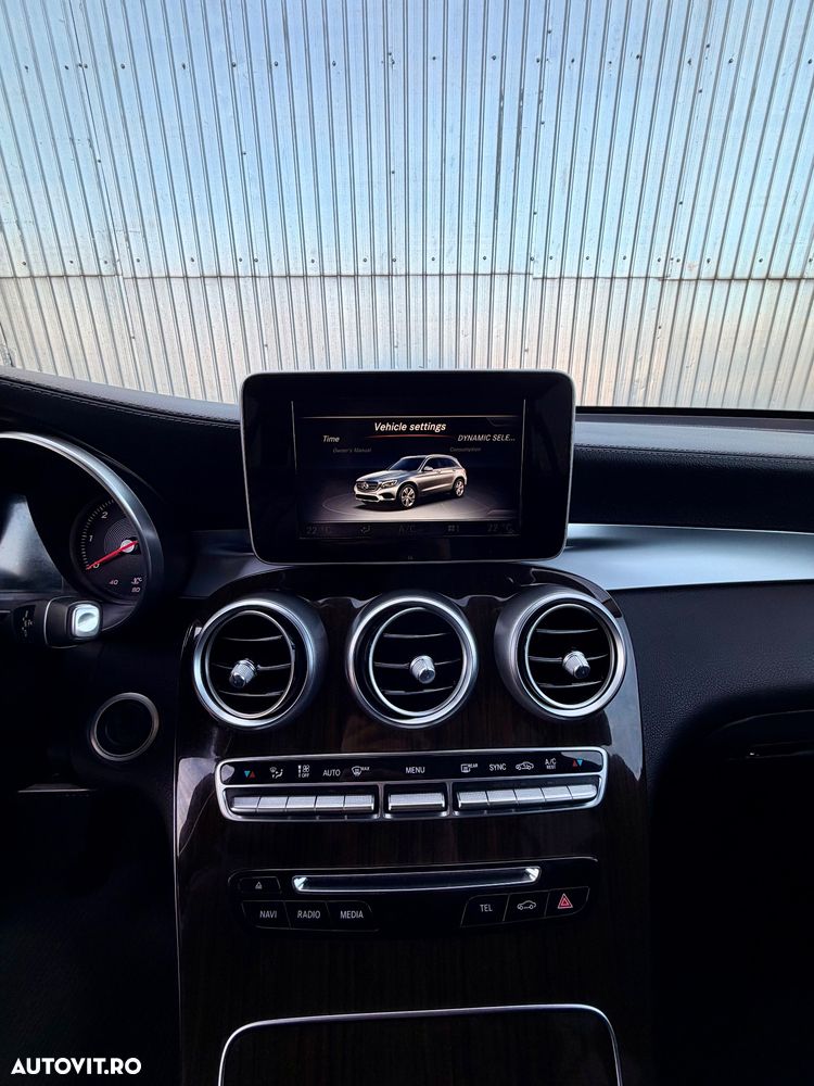 Mercedes-Benz GLC 220 d 4MATIC - 12