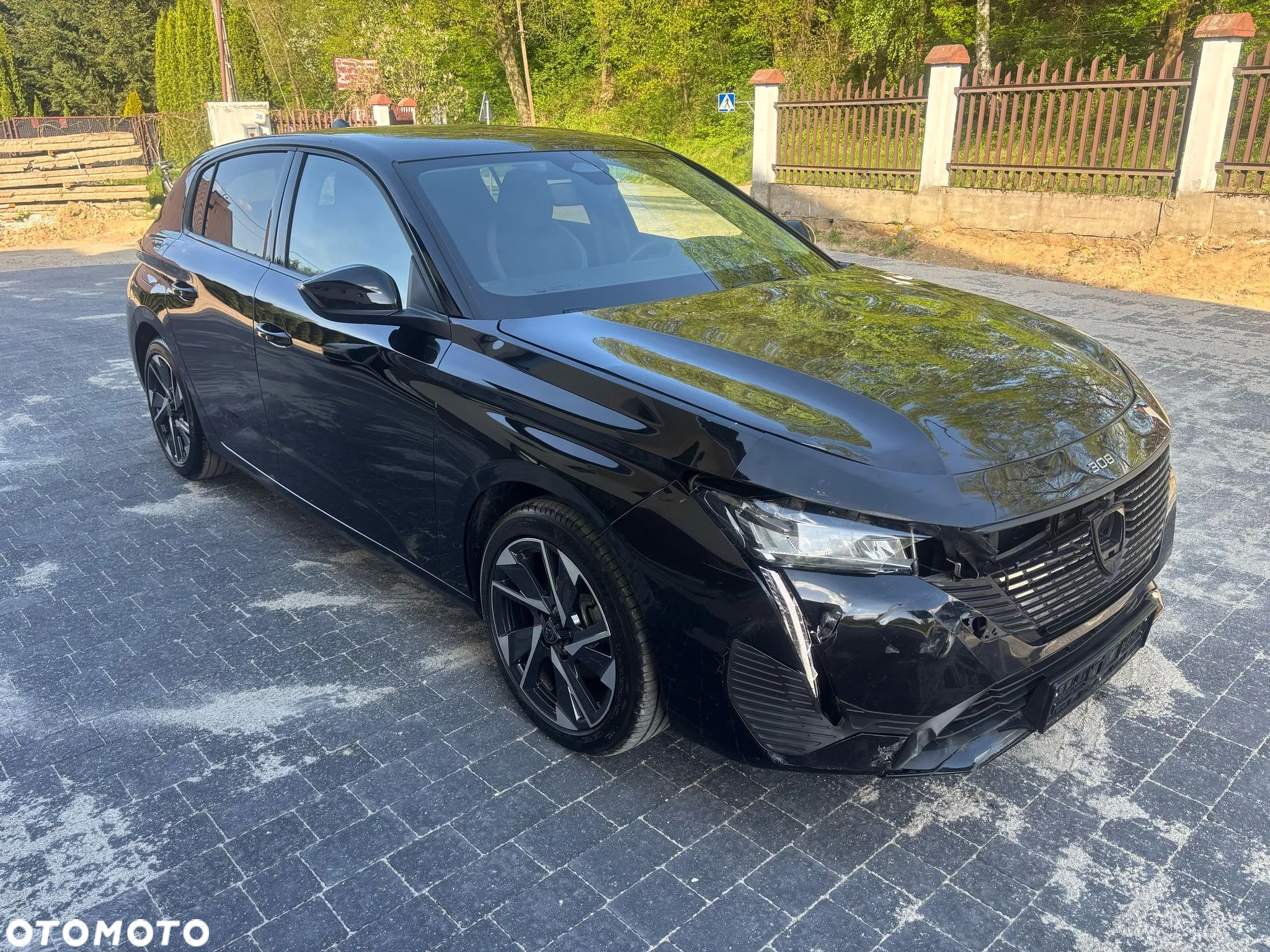 Peugeot 308 1.2 PureTech Allure S&S - 2