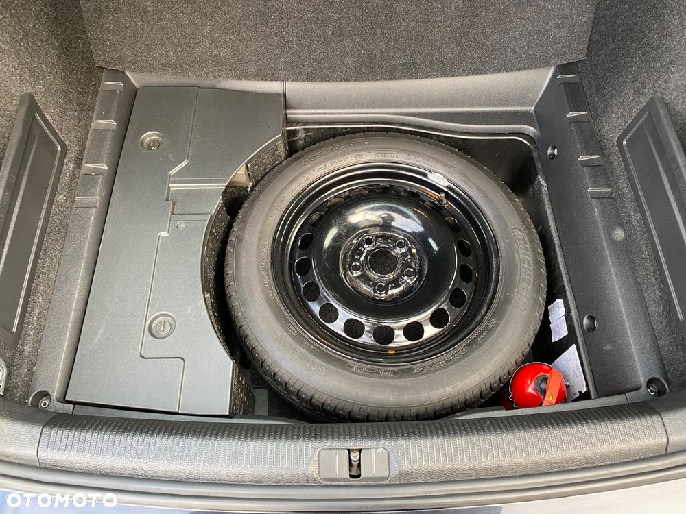 Volkswagen Passat 2.0 TDI DSG BlueMotion Technology Comfortline - 19