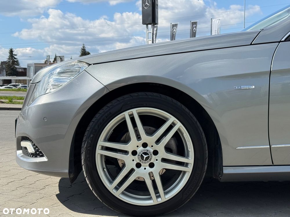 Mercedes-Benz Klasa E 200 CDI DPF BlueEFFICIENCY Automatik Avantgarde - 8