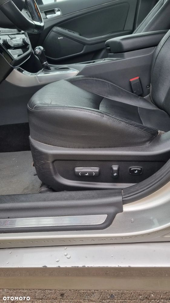 Kia Optima 1.7 CRDi XL - 10