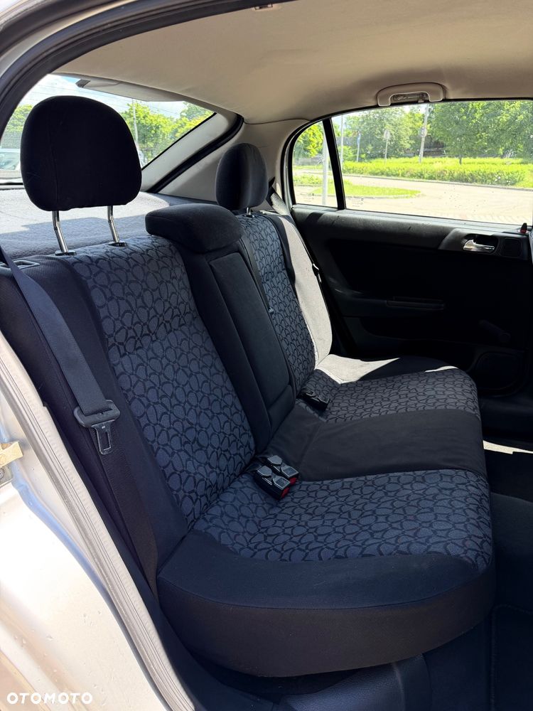 Opel Astra 1.6 16V 100 - 16