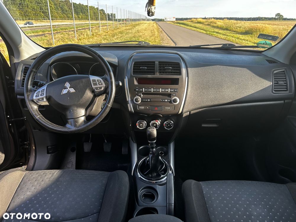 Mitsubishi ASX 1.8 DI-D 2WD 35 Jahre - 32