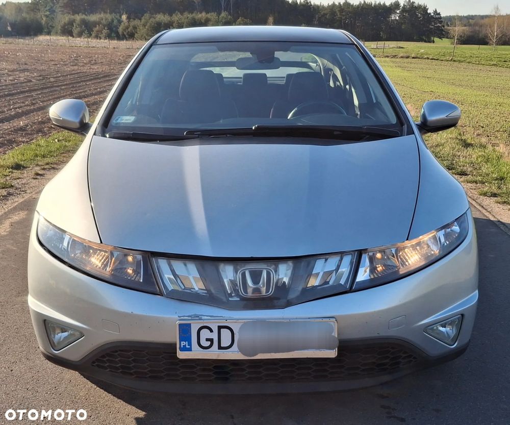 Honda Civic 1.8 Executive - 3