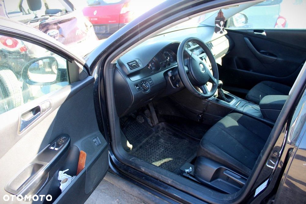 VW Passat B6 2006 2.0TDI BMP Kombi (MASKA, ZDERZAK, LAMPA, BŁOTNIK, DRZWI, SZYBA, FOTEL) - 7