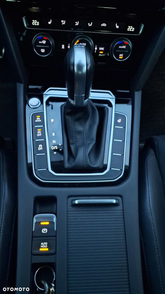 Volkswagen Passat Variant 2.0 TDI SCR 4Motion DSG (BMT) Highline - 30