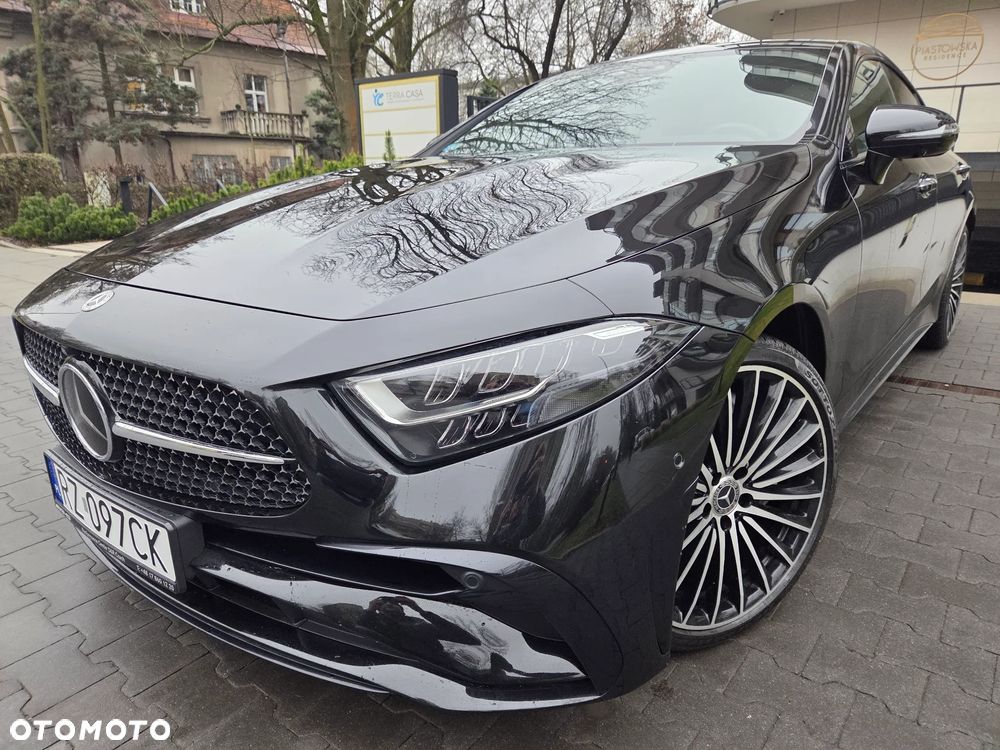 Mercedes-Benz CLS 300 d 4-Matic AMG - 2