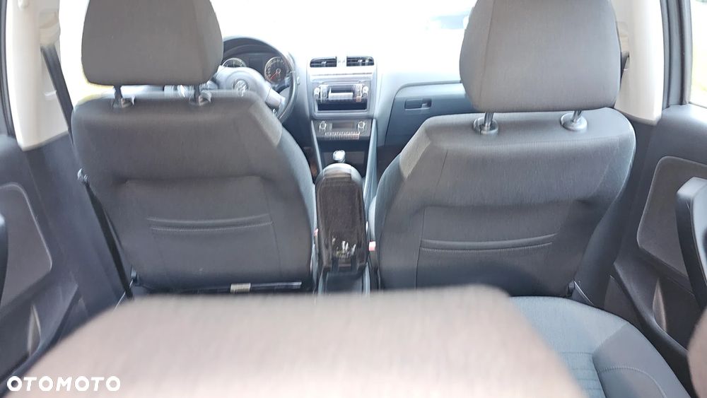 Volkswagen Polo - 12