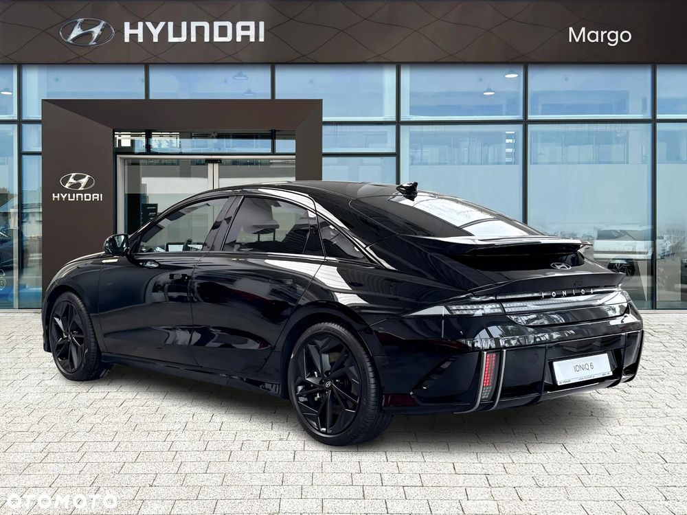 Hyundai IONIQ 6 77kWh Black Edition - 3