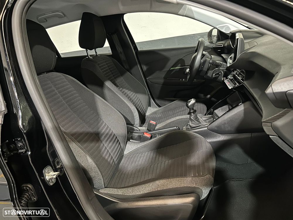 Peugeot 208 1.2 PureTech Active Pack - 17