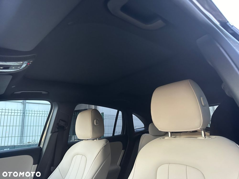 Mercedes-Benz GLA 200 Business Edition - 13