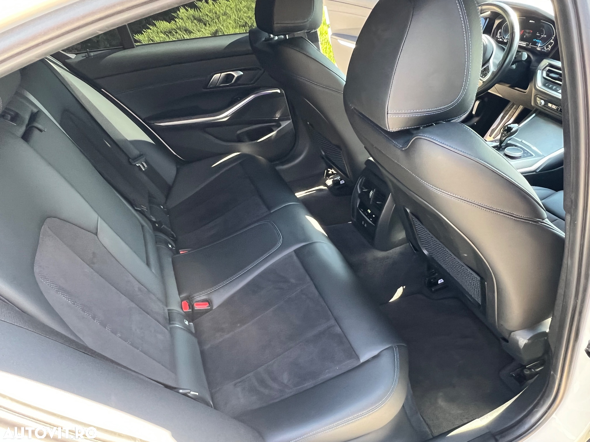 BMW Seria 3 320e Aut. M Sport - 11