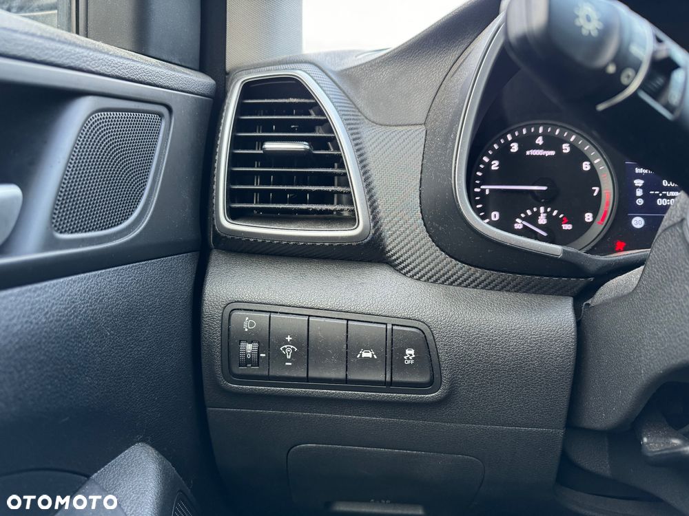 Hyundai Tucson blue 1.6 GDi 2WD Navi - 19