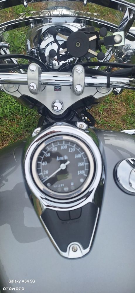 Suzuki VL 800 Volusia - 16