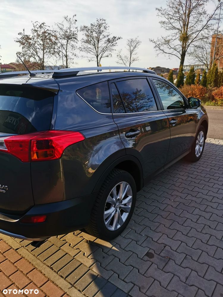 Toyota RAV4 2.2 D-4D Premium - 21