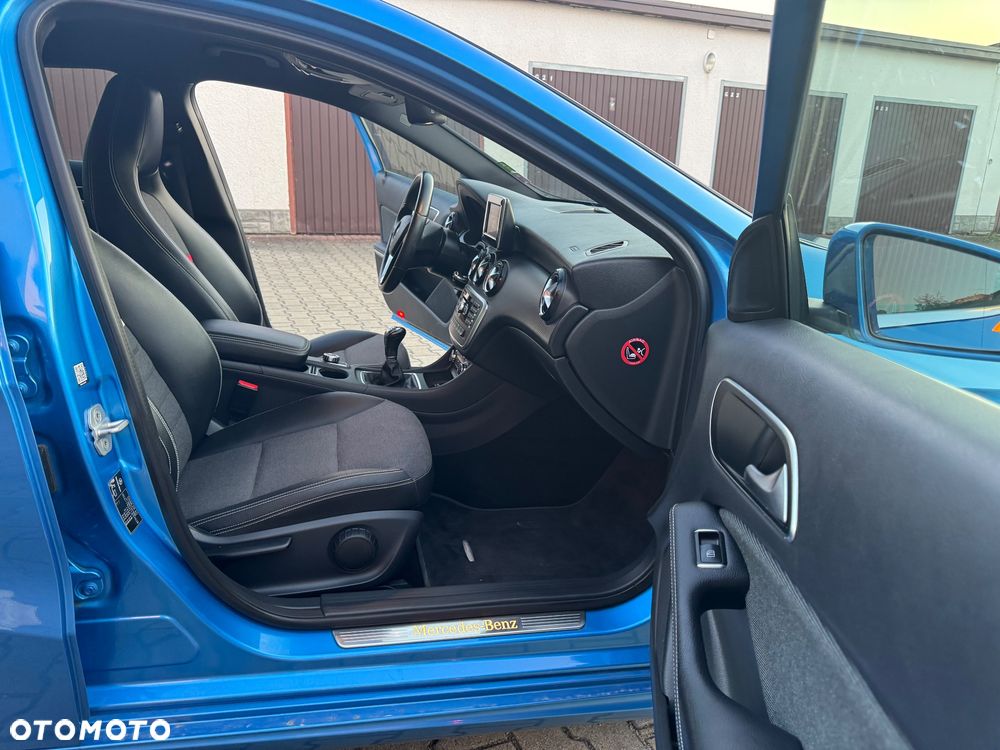 Mercedes-Benz Klasa A 180 Style - 26