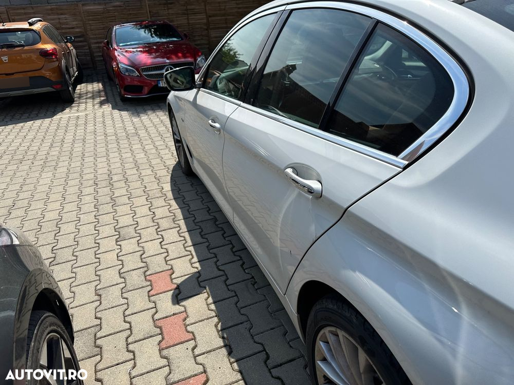 BMW Seria 5 530d xDrive Aut. Luxury Line - 19