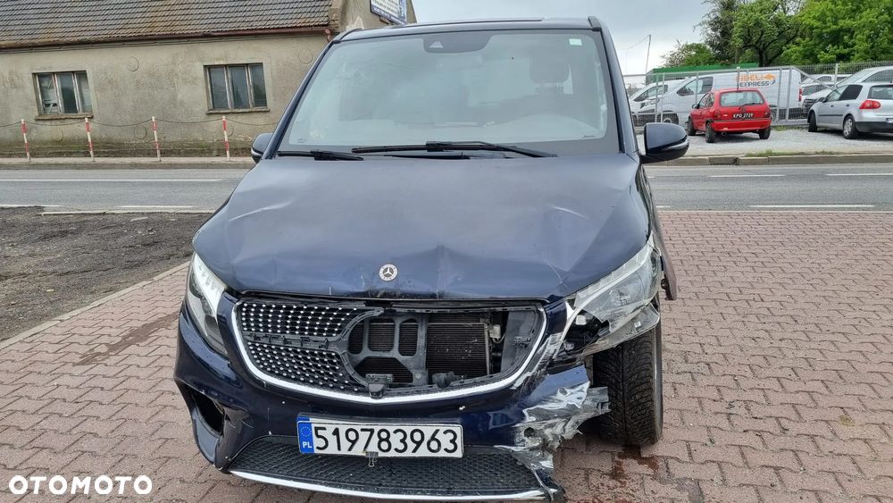 Mercedes-Benz Klasa V 300 d Extralang 9G-TRONIC Avantgarde Edition - 20