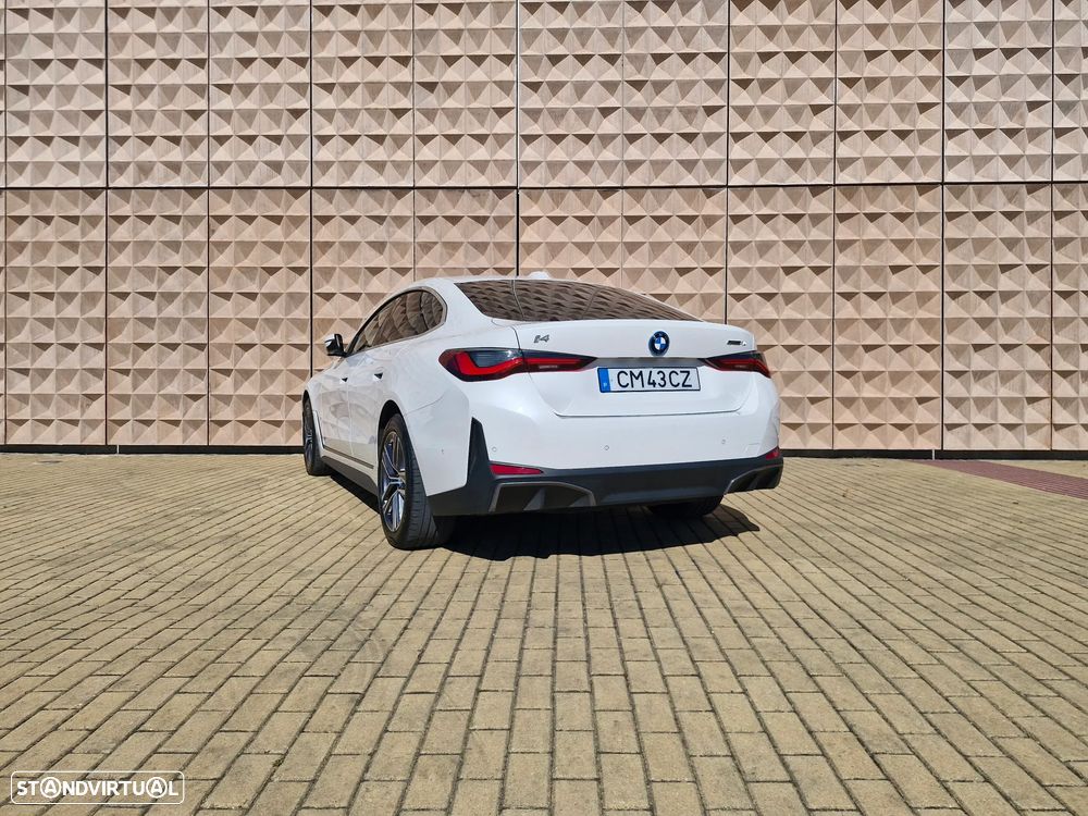 BMW i4 - 10