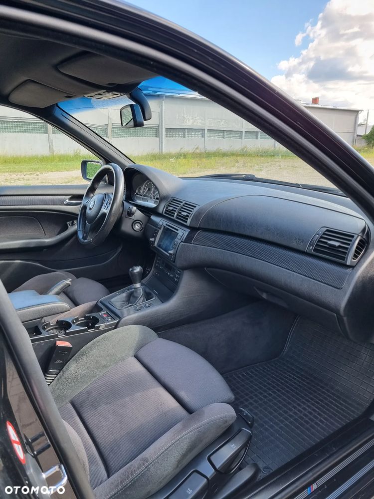 BMW Seria 3 330i - 17