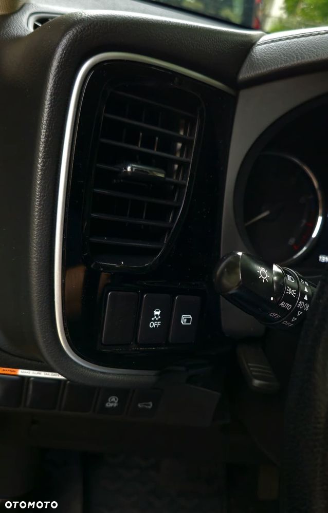 Mitsubishi Outlander 2.0 4WD CVT Edition+ - 31