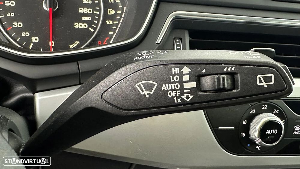 Audi A4 Avant 2.0 TDI Advance - 36