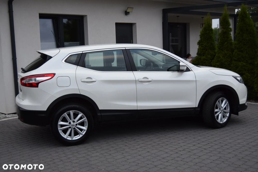 Nissan Qashqai 1.2 DIG-T N-Vision - 14