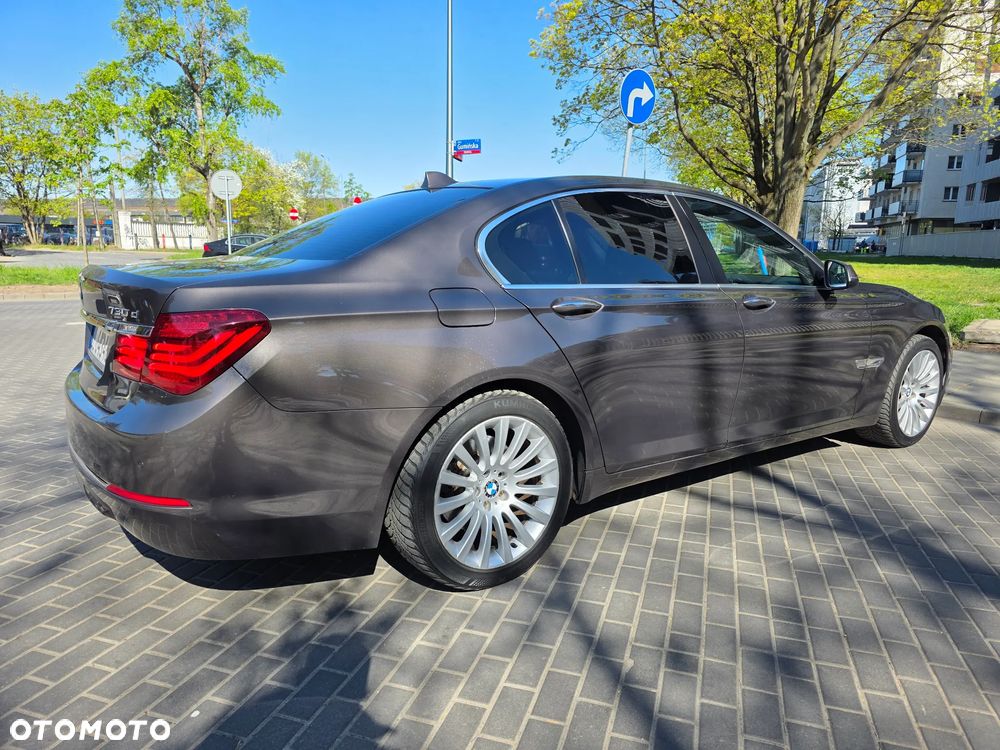 BMW Seria 7 730d xDrive - 31