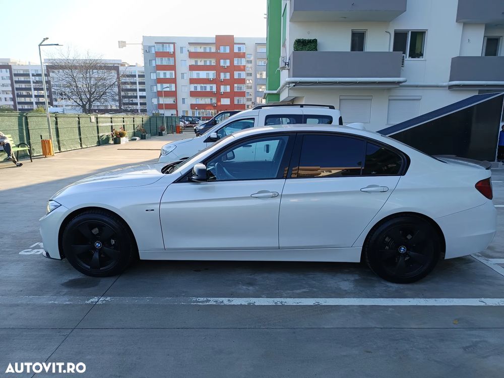 BMW Seria 3 320d Efficient Dynamic Edition Aut. - 3