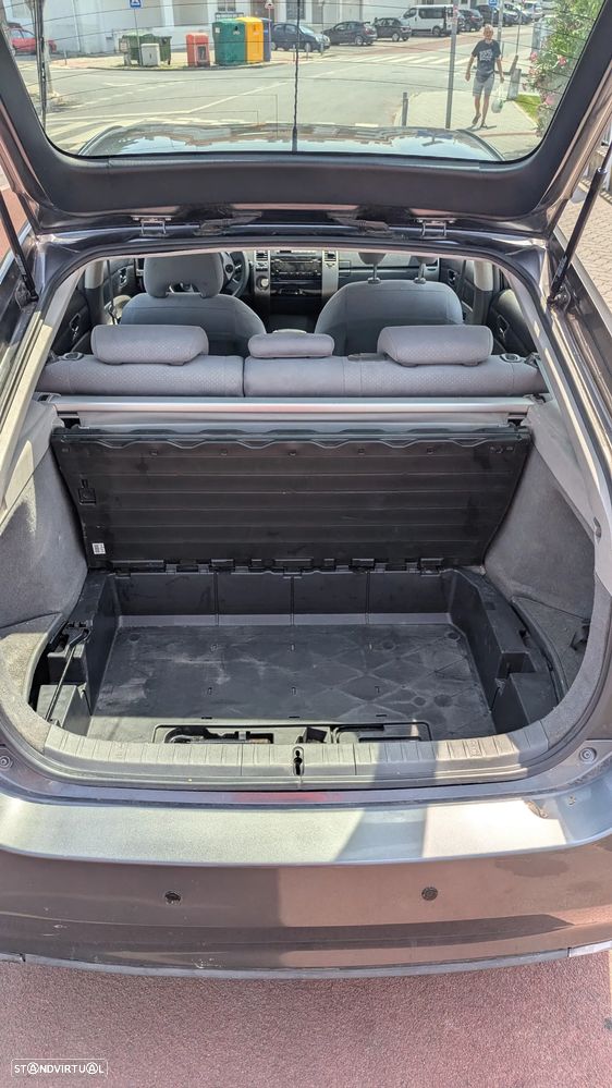 Toyota Prius 1.5 VVT-i HSD Sol - 8