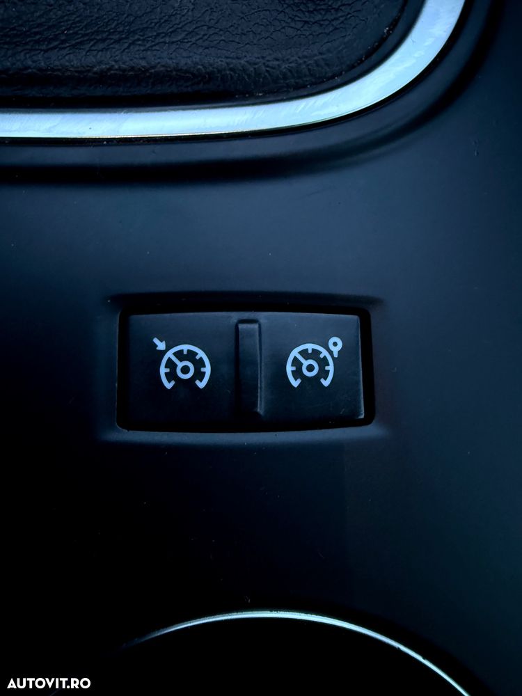 Renault Megane ENERGY dCi 110 BUSINESS - 24