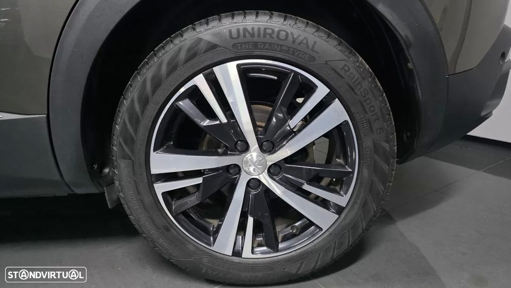 Peugeot 3008 1.2 PureTech Allure EAT6 — fotografia 39