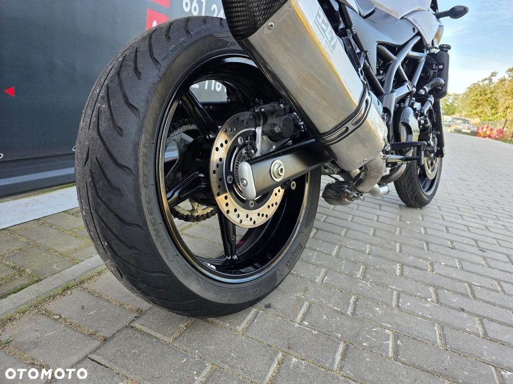 Suzuki SV - 19