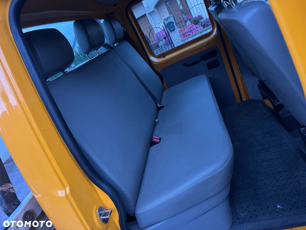 Volkswagen Transporter - 30