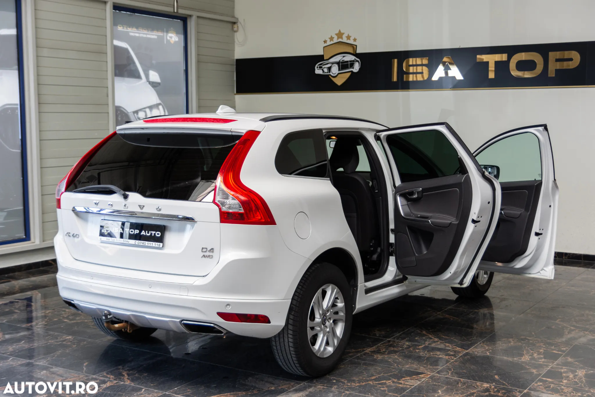 Volvo XC 60 D4 AWD Momentum - 25