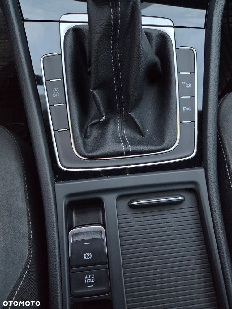 Volkswagen Golf 2.0 TDI (BlueMotion Technology) Highline - 11