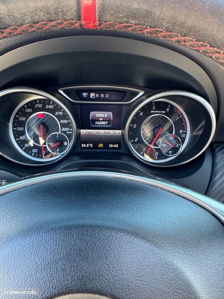 Mercedes-Benz A 45 AMG 4Matic Speedshift 7G-DCT - 4