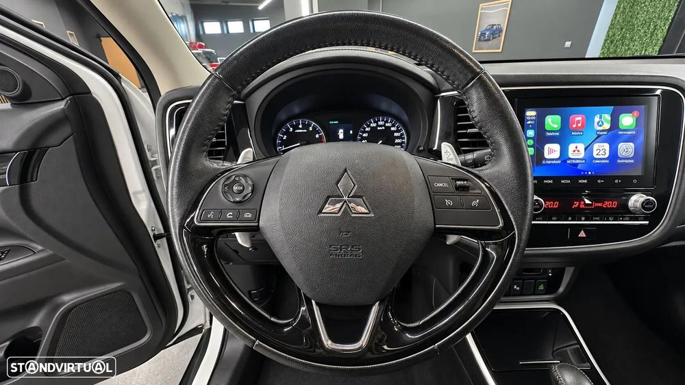 Mitsubishi Outlander 2.0 Kaiteki CVT - 29