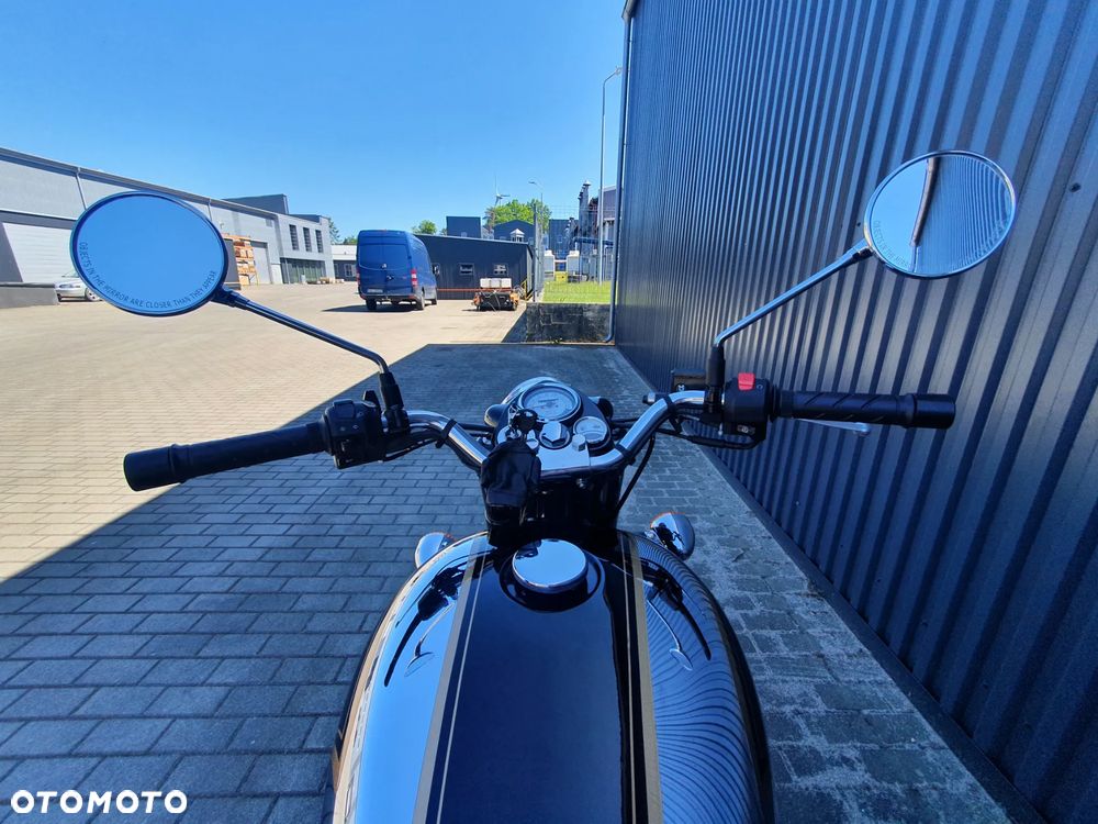 Royal Enfield Classic - 8