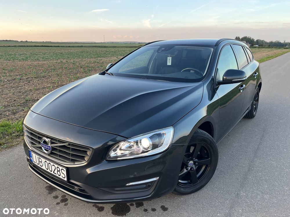 Volvo V60 D3 Drive-E Summum - 1