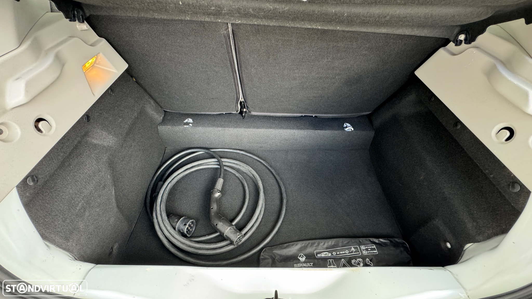 Renault Zoe (c/ Bateria) Intens 50 - 37