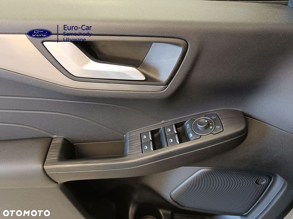 Ford Kuga 2.5 Duratec FHEV TITANIUM - 28