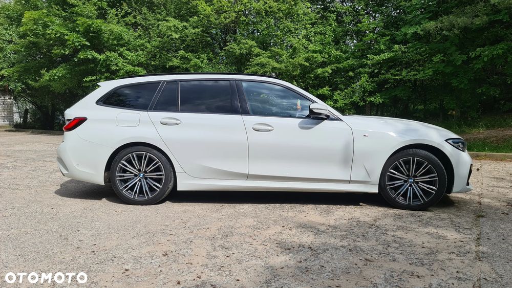 BMW Seria 3 320d M Sport - 10