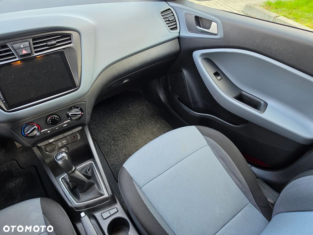 Hyundai i20 1.2 - 16