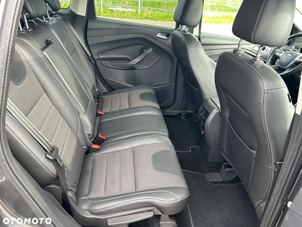 Ford Kuga 2.0 TDCi FWD Titanium - 19
