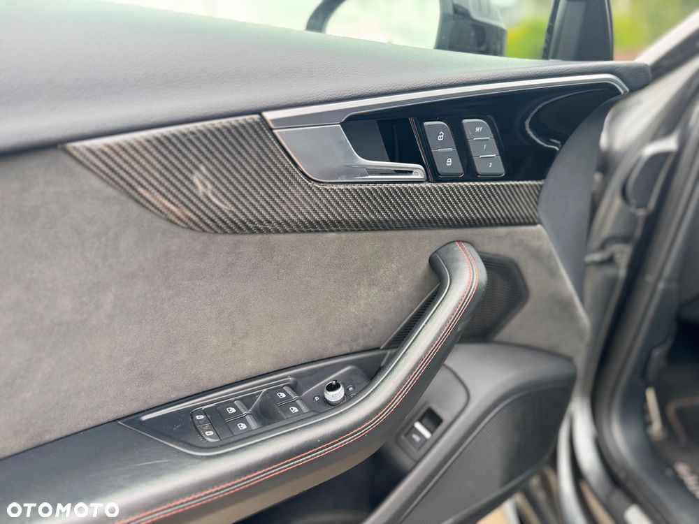 Audi RS4 Avant 2.9 TFSI Quattro Tiptr - 22